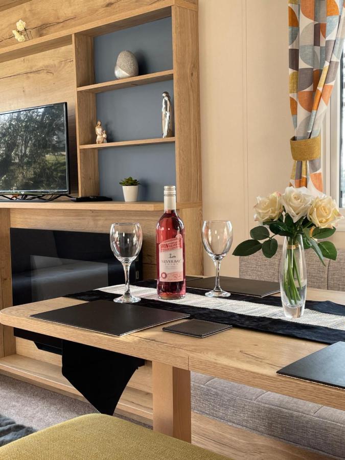 Deluxe, 3 Bed Holiday Home At Combe Haven Holiday Park Χέιστινγκς Εξωτερικό φωτογραφία